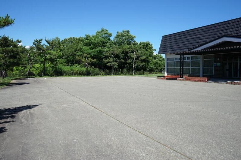 様似町葬斎場 駐車場