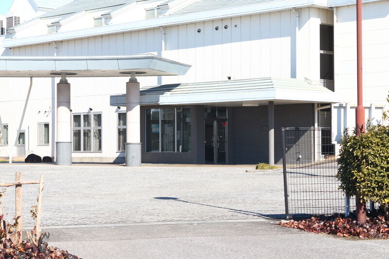 さしま斎場 入口