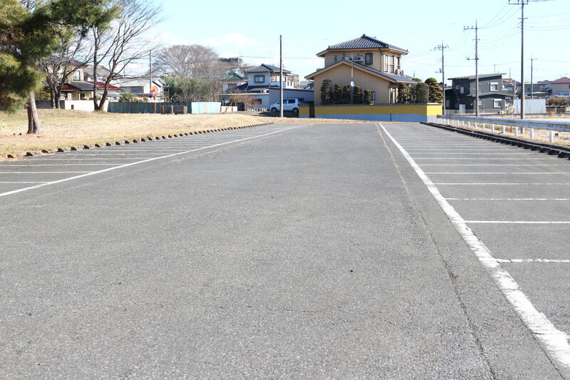 さしま斎場 駐車場