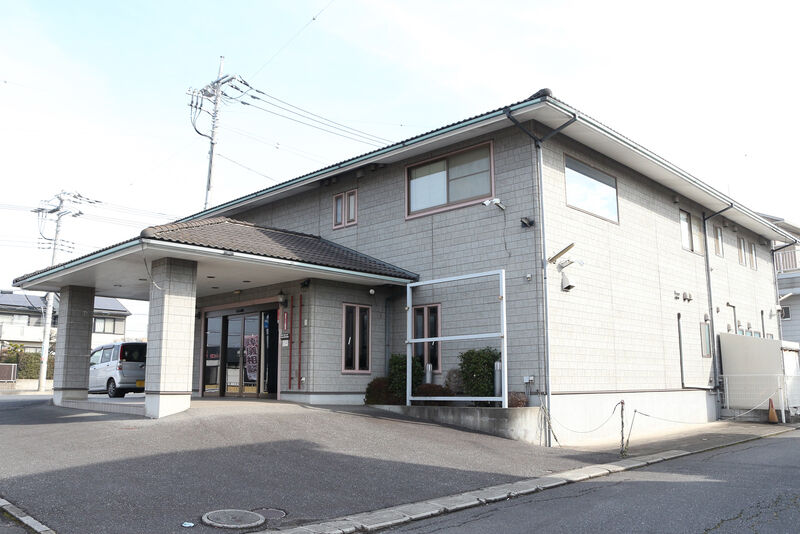 ナガタ　守谷セレモニーホール 入口