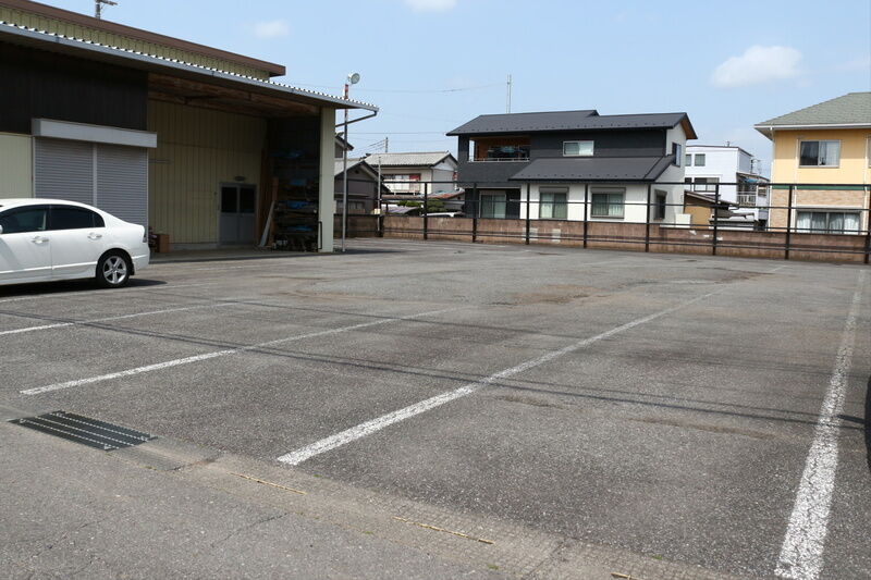 キャッスル千代田 駐車場