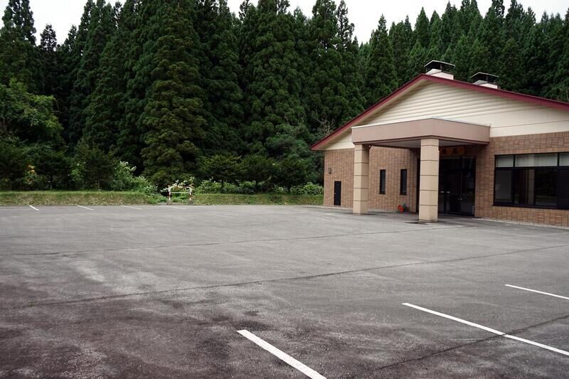 安養苑 駐車場
