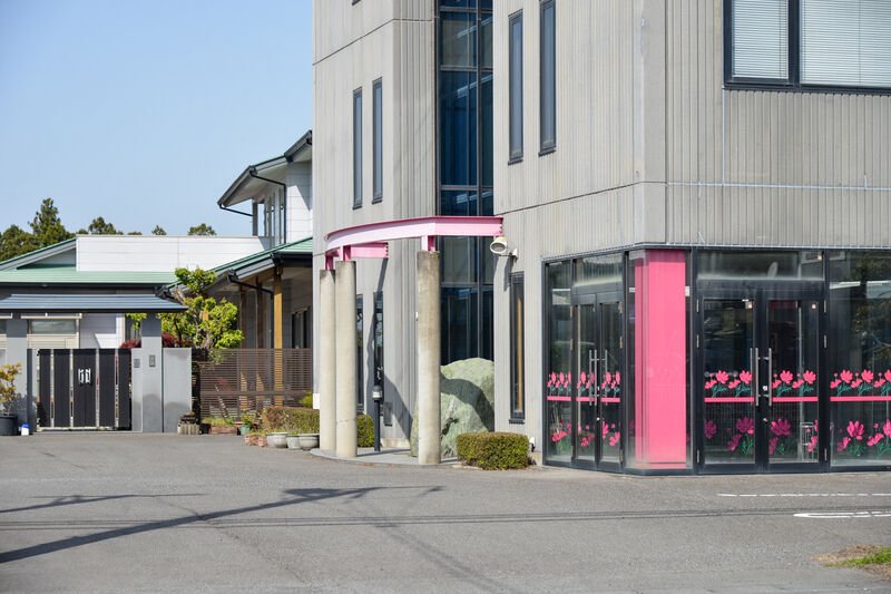 秋桜ビル シリィーホール 入り口２