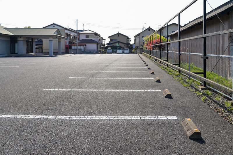 葬殿　二宮式場 駐車場
