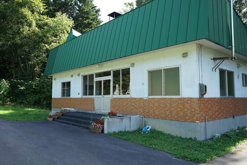 音威子府村火葬場 外観１