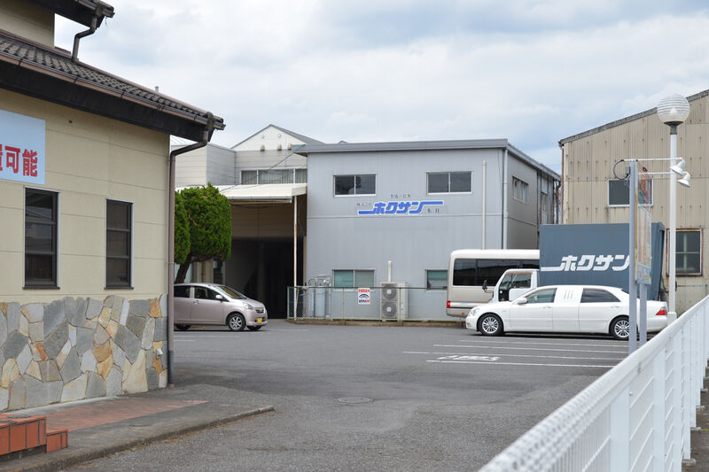 ガーデンホール 駐車場