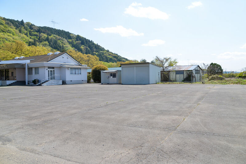 烏山ホール 駐車場
