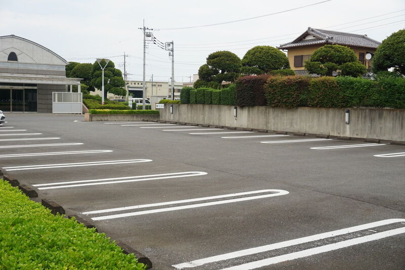 さかい聖苑 駐車場