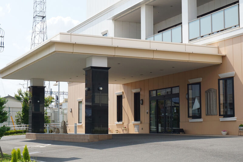 太田駅前メモリードホール 入口