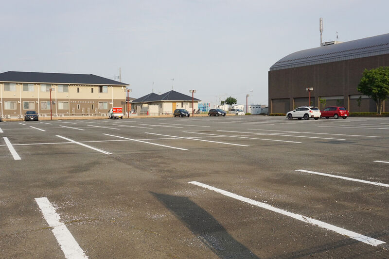 下之城プリエッセ 駐車場