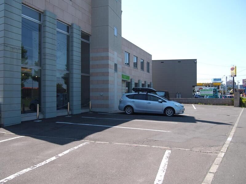 メモリアホール厚別 駐車場