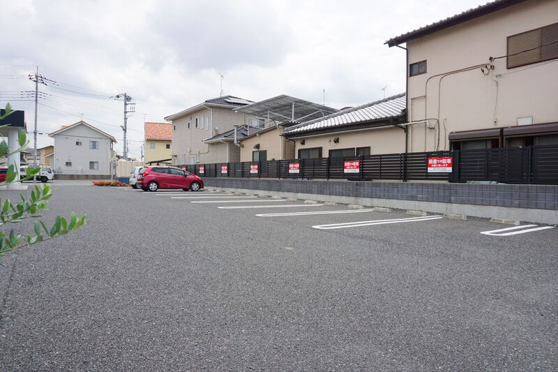 さかいわ　セレモニーホール偲 駐車場