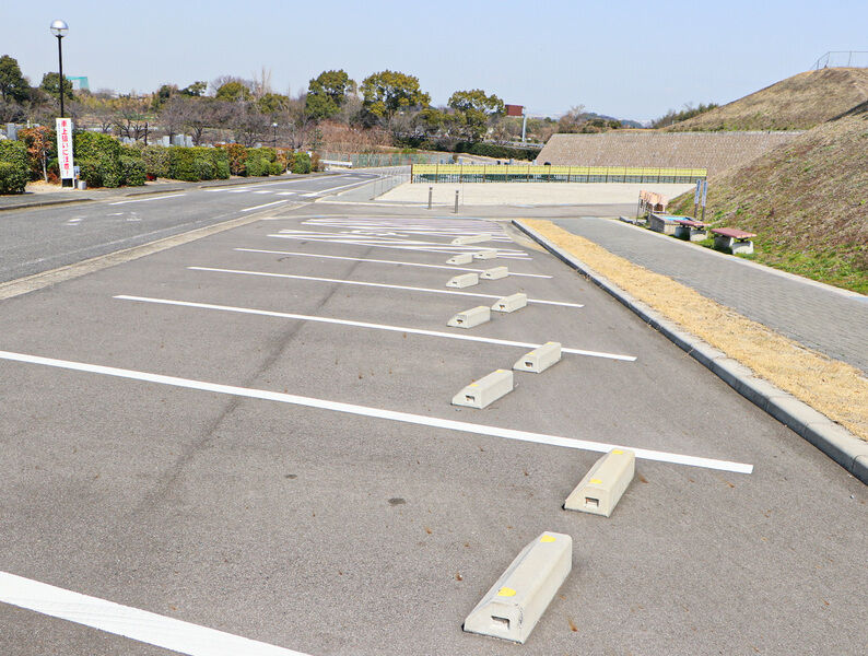 知北斎場 駐車場2