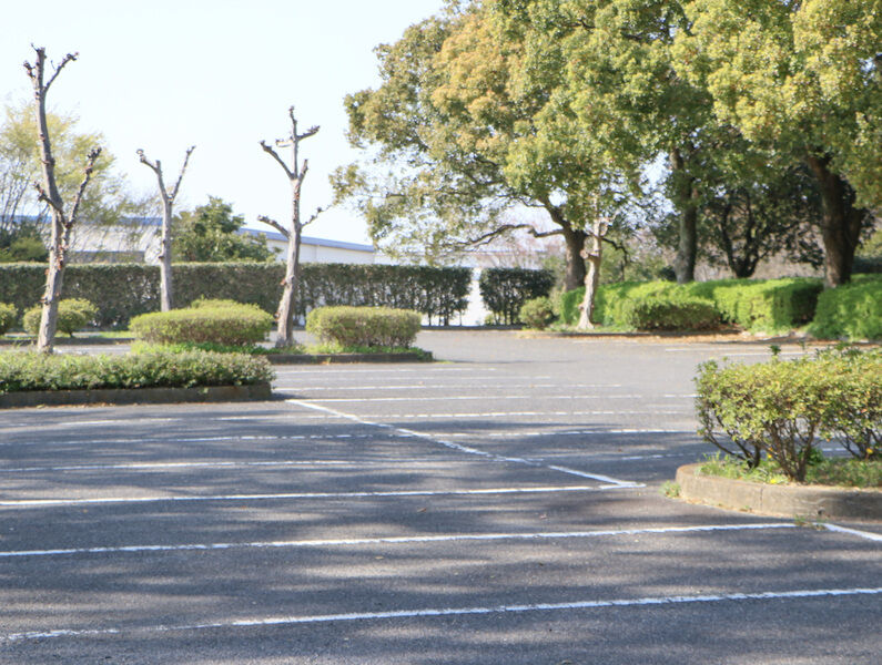知多斎場 駐車場