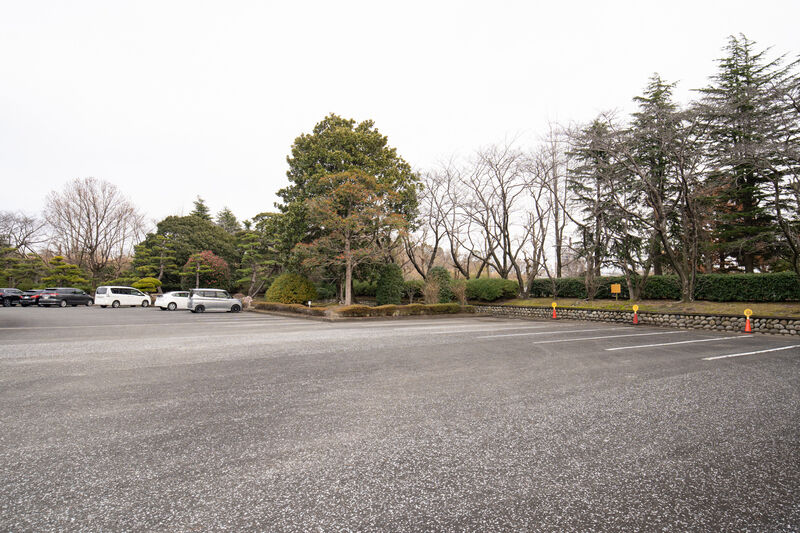 祖父江斎場 駐車場1