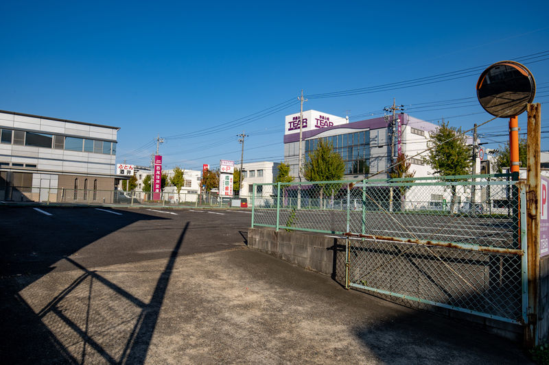 ティア緑 駐車場3