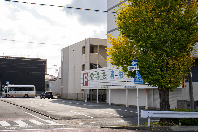 愛昇殿レクストの杜 若葉通 駐車場1