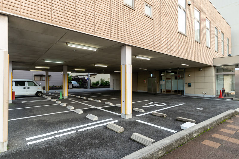 にし合掌殿 駐車場1