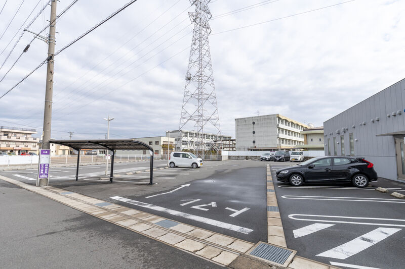 ティア津島 駐車場1