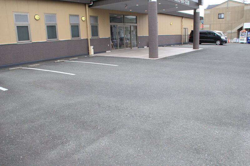 八幡エコー会館 駐車場２