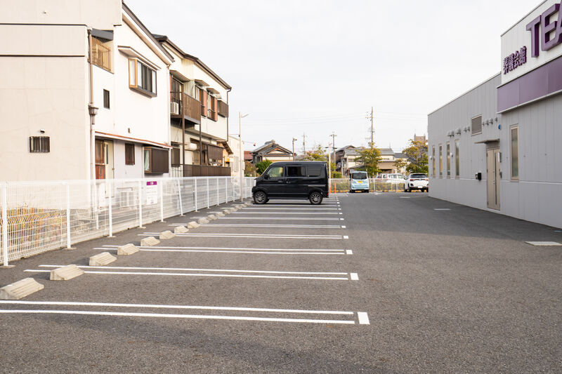 ティア弥富 駐車場3