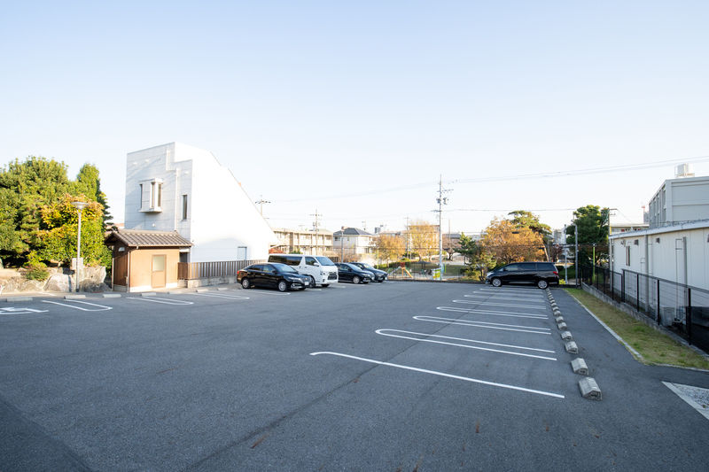 瑞光寺ホール 駐車場2