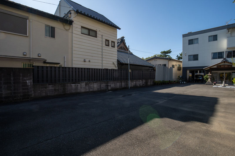 養寿院ホール 駐車場1