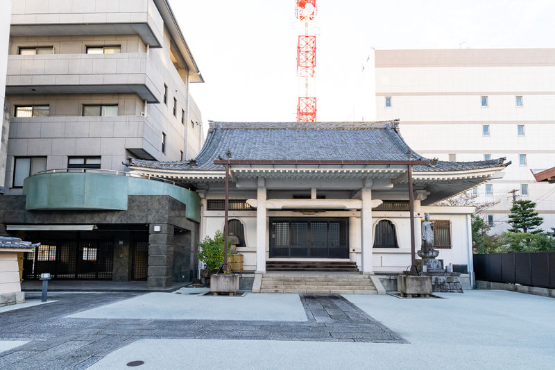 極楽寺ホール 外観3