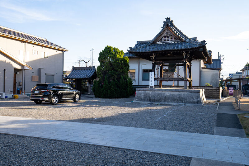 實成寺 駐車場1