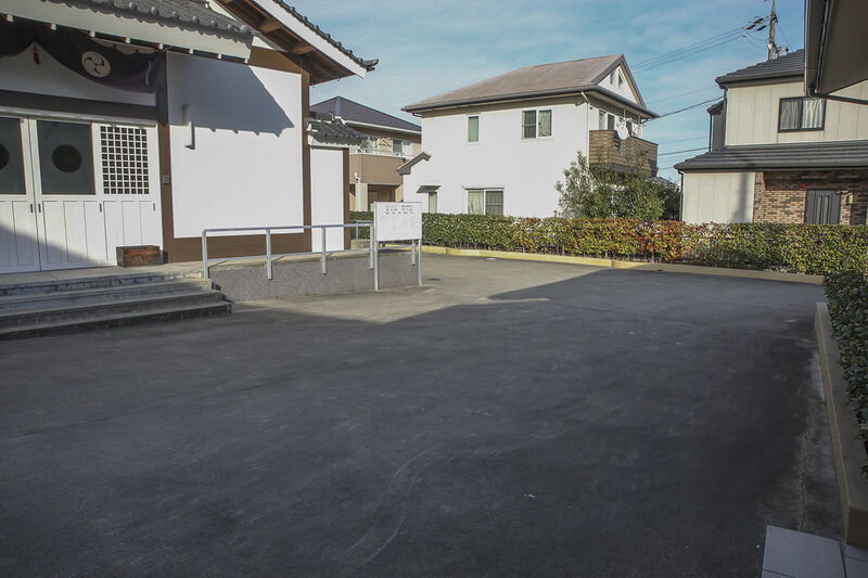 豊善院ホール ー駐車場１