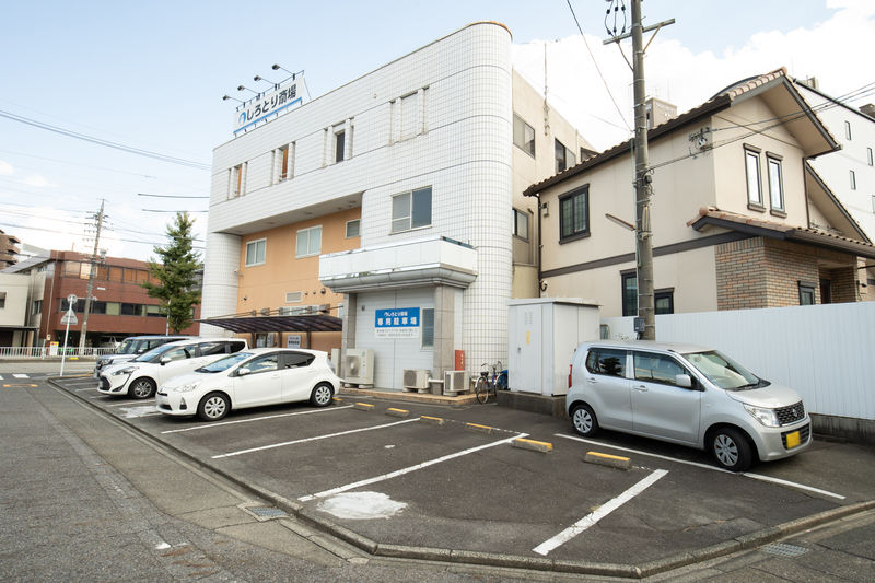 めいしん しろとり斎場 駐車場2