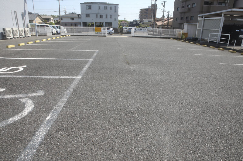 イトウホール尾張旭 駐車場