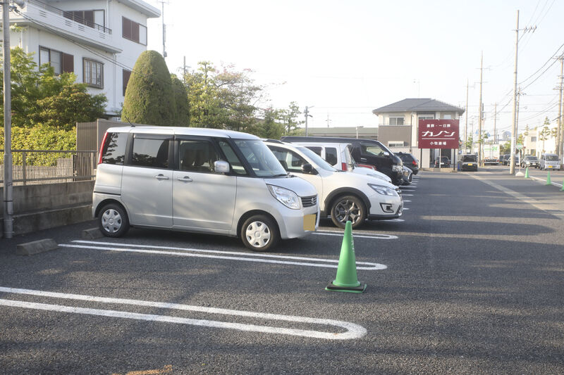 シオン小牧会館 駐車場