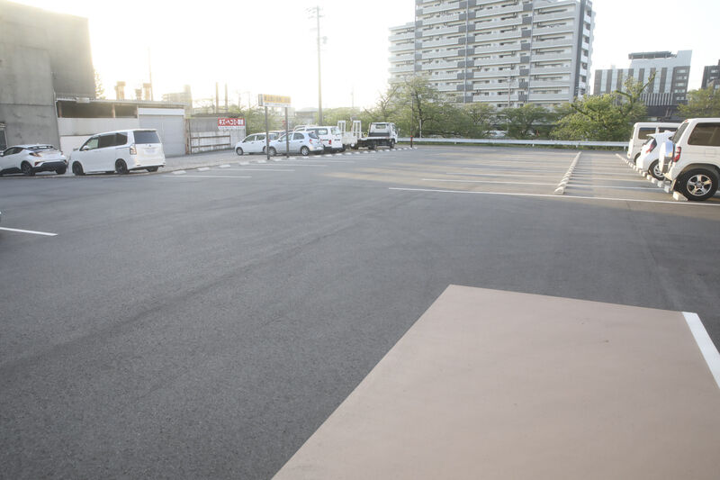 イトウホール瀬戸 駐車場２