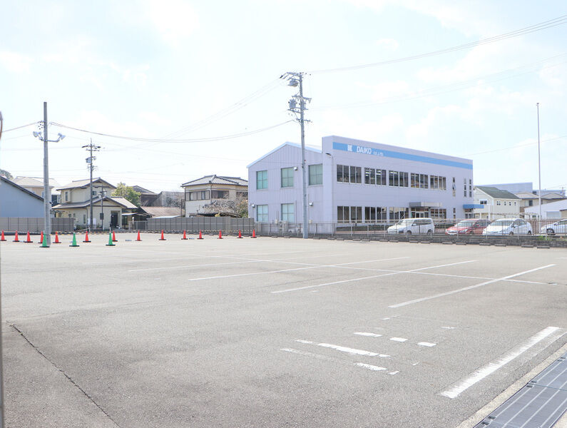 岡田チタソーホール 駐車場