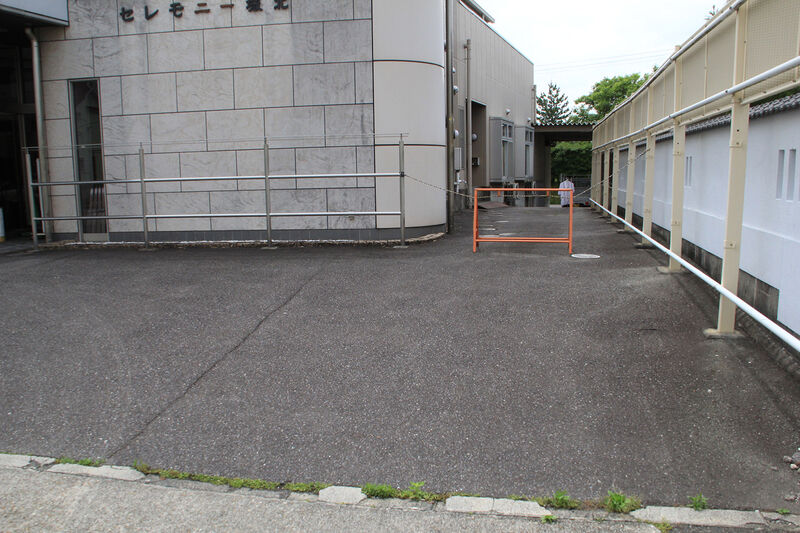 十方舎 セレモニー城北 駐車場２