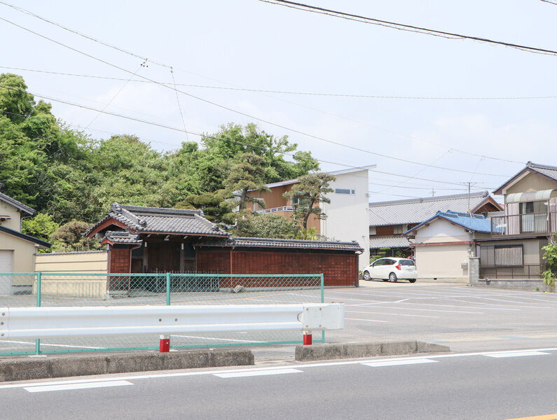 ホール武豊 駐車場
