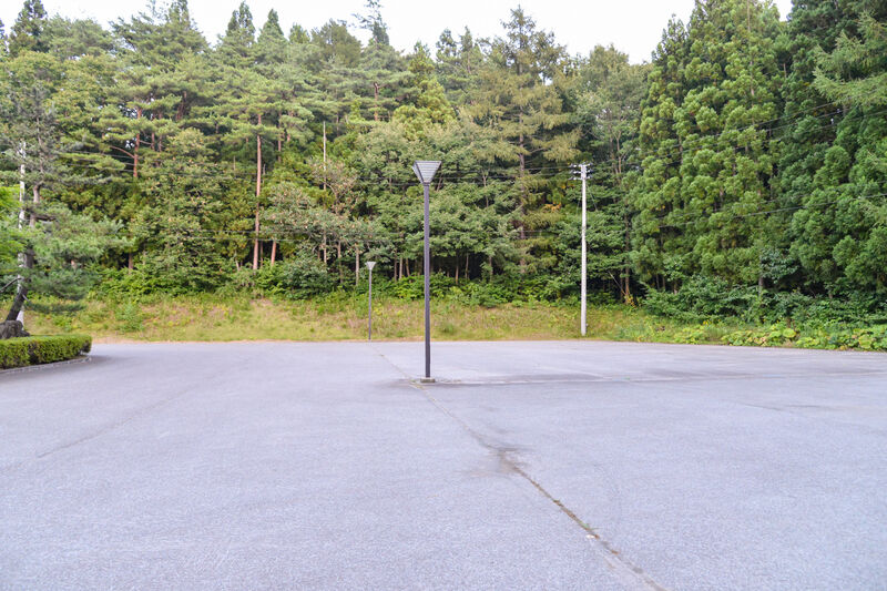 むつ市川内斎場 駐車場