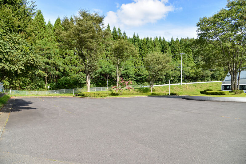 五戸町斎場 駐車場