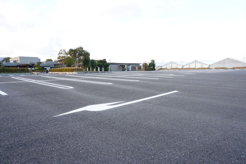 海津市斎苑天昇苑 駐車場