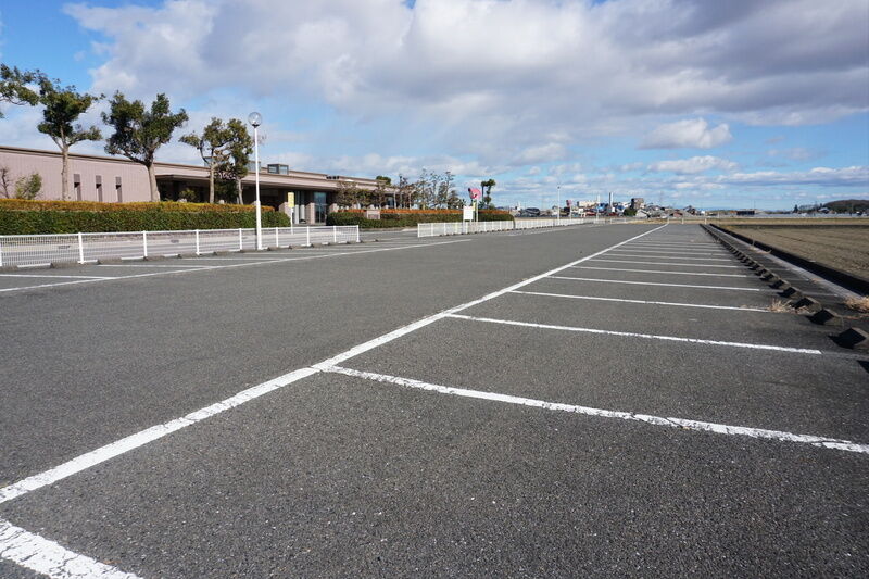 神戸町　やすらぎ苑 駐車場
