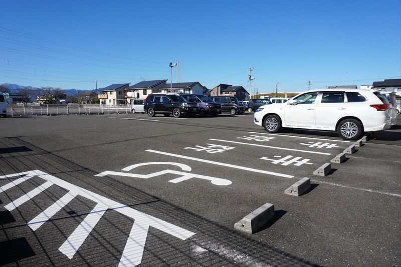 メモリア大垣 駐車場