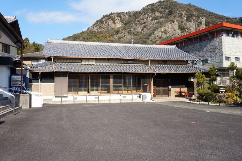善龍寺ホール 外観２