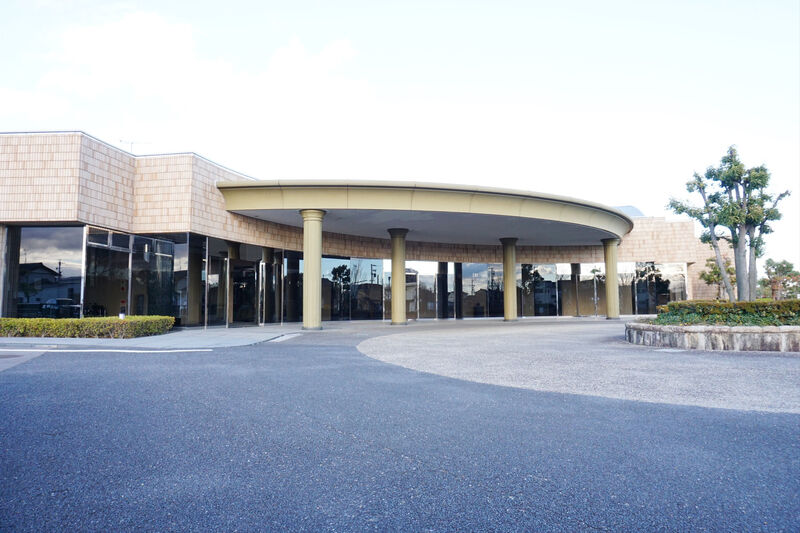 羽島市営斎場 外観１