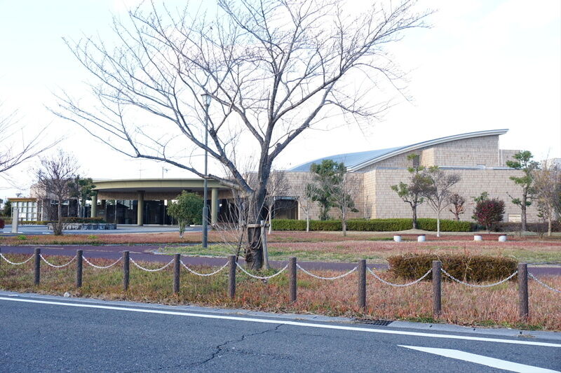 羽島市営斎場 外観２