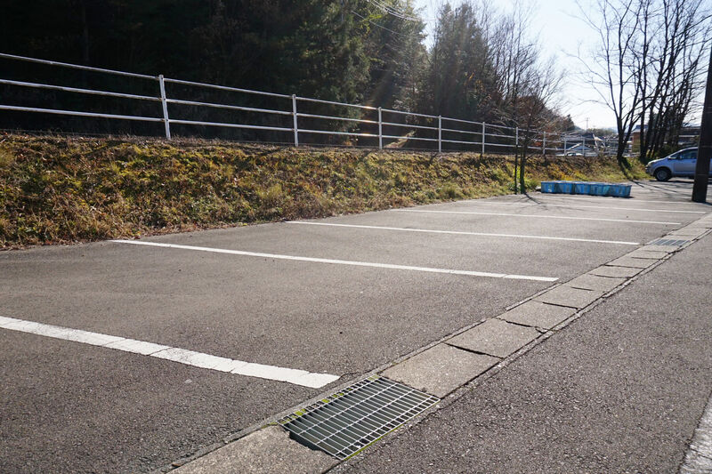 美濃市斎場やすらぎの丘 駐車場