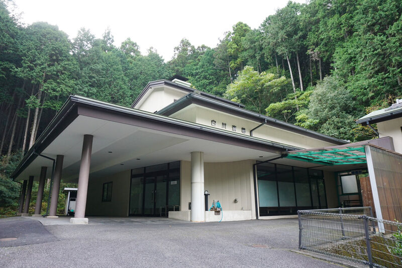 白川斎場 外観２
