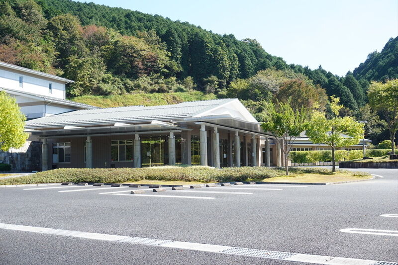 えな斎苑 入口２