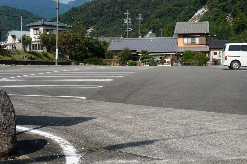 セレモニーホールやさか 駐車場