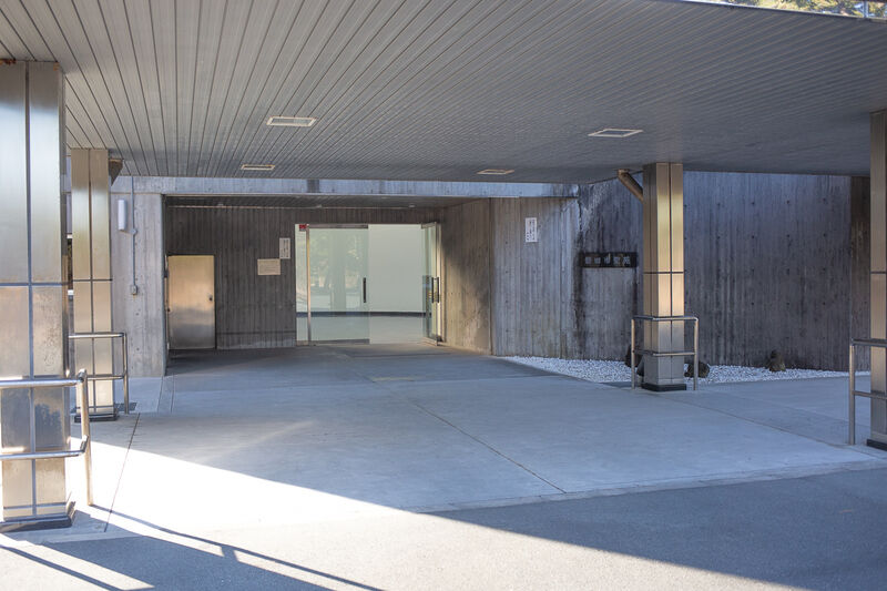 磐田市聖苑 出入り口１